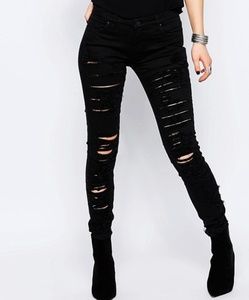 BLANK NYC Skinny Super Destroyed Jeans